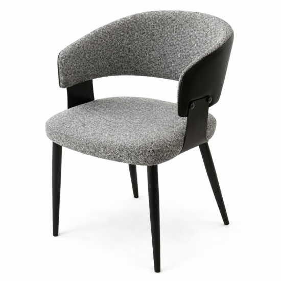 כיסא דגם פצ׳ינו